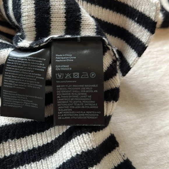 H&M premium striped wool sweater - Picture 10 of 12